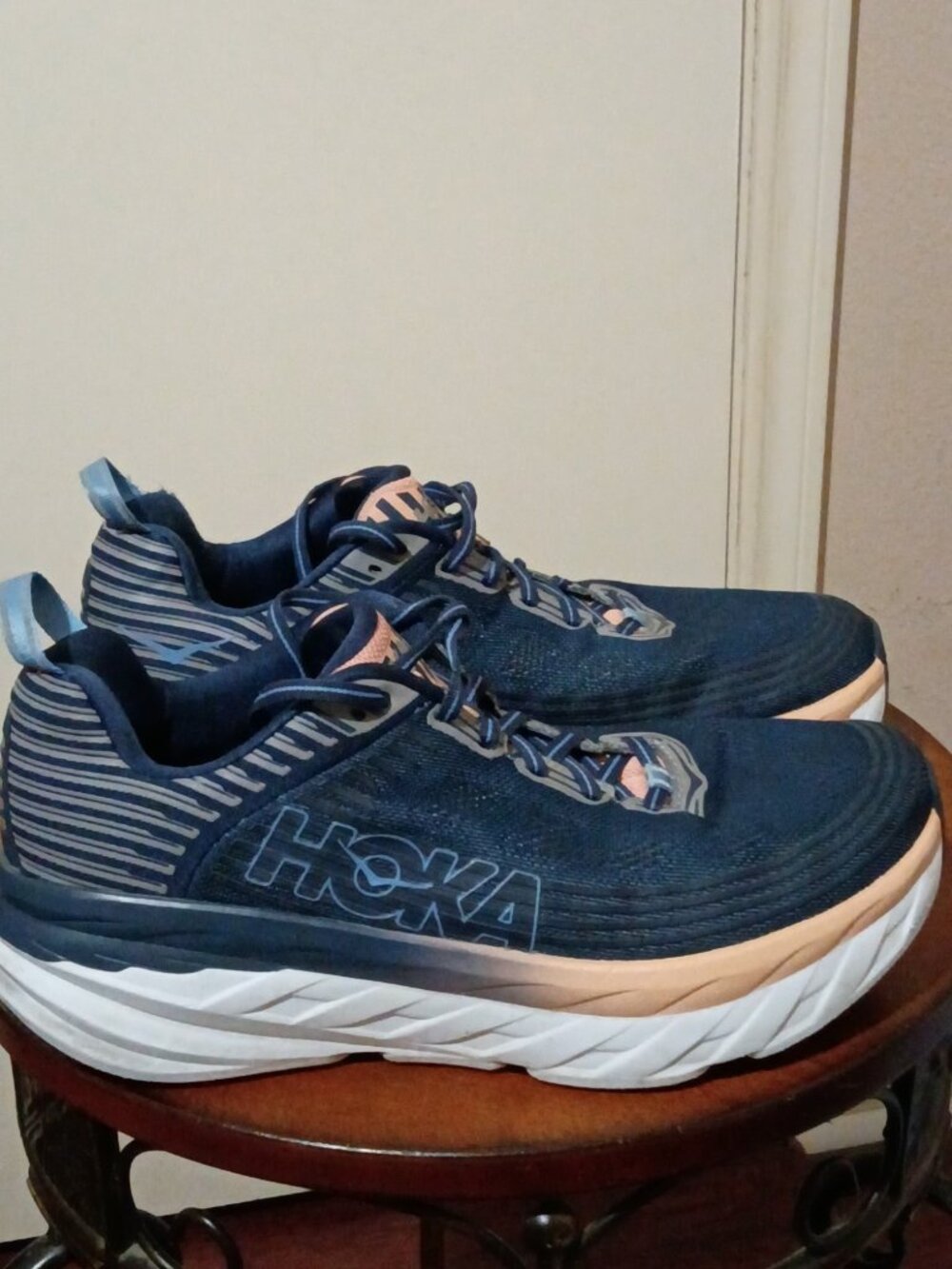 HOKA One One BONDI 6 Womens Size 10.5 Blue Haze Athletic Running Sneaker F27219D